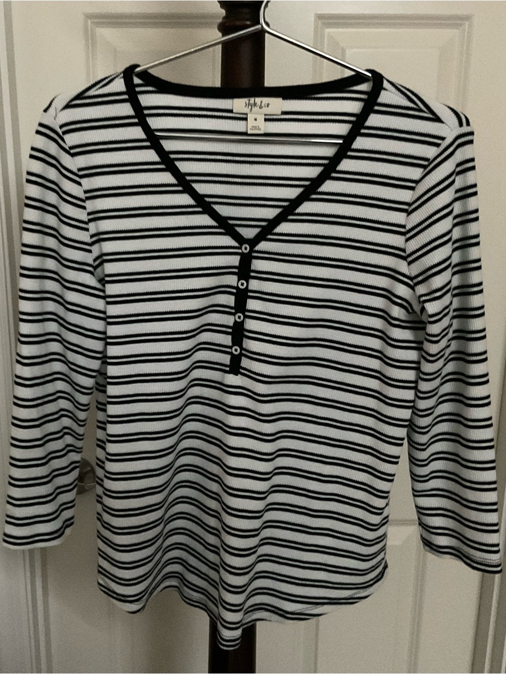 Style & Co. Woman’s Black & White Striped Henley 3/4 Length Sleeve Top Size M